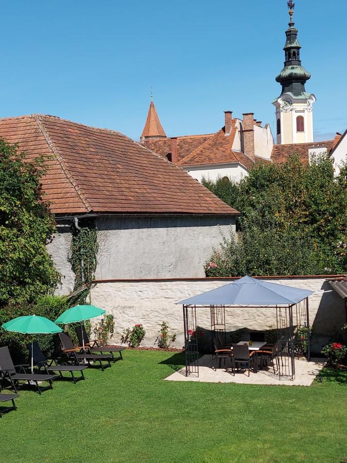 Gaestehaus Ferk - Fruehstueckspension, 2*