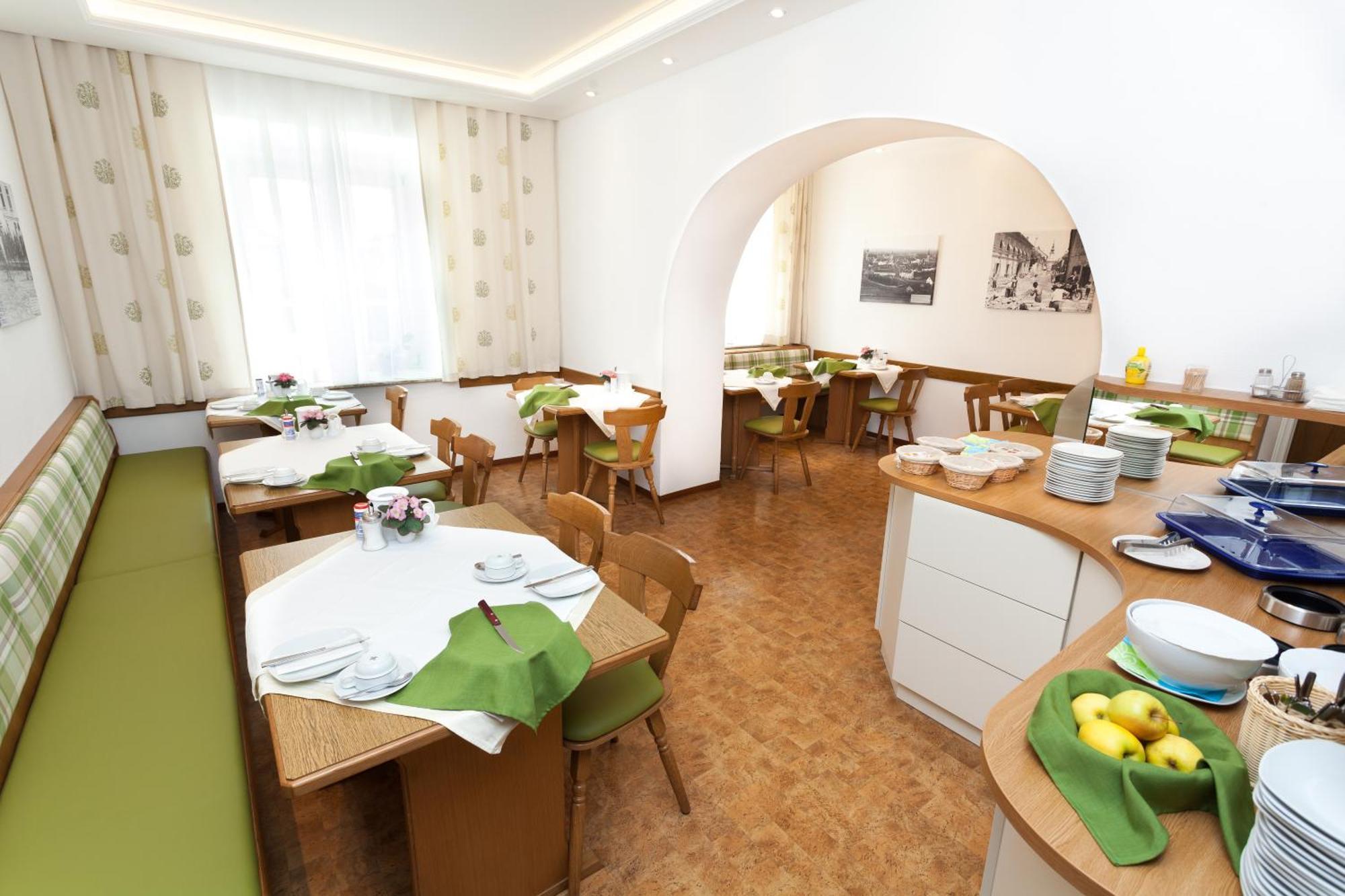 Gaestehaus Ferk - Fruehstueckspension, 2*